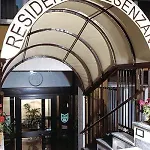 レジデンス デゼンツァーノ 3*