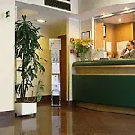 レジデンス デゼンツァーノ 3*