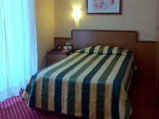 Desenzano Hotel apartamentowy Mediolan