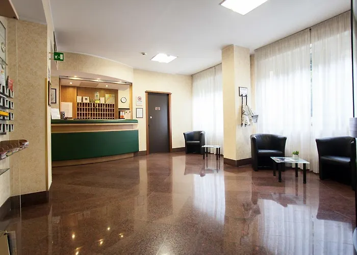 Desenzano Hotel apartamentowy Mediolan